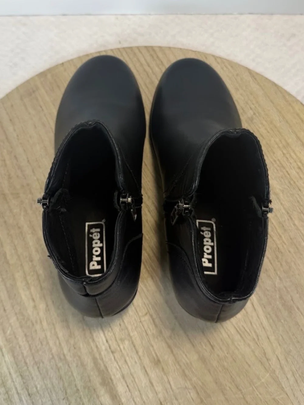 Propet WFX085L Womens 7.5 XX Wide 2E Black Leather Ankle Boots NWOT